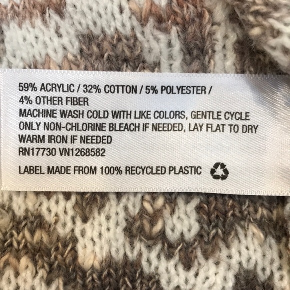 Knox Rose / Oversized Sweater-Poncho - Picture 6 of 6